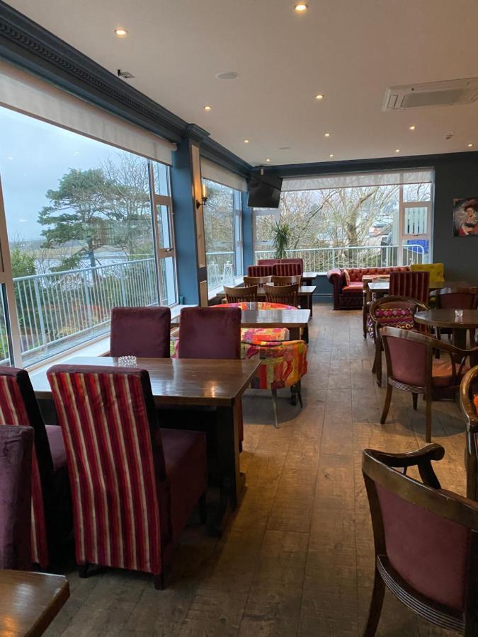Mcloughlins Of Mulranny Hotel Екстериор снимка